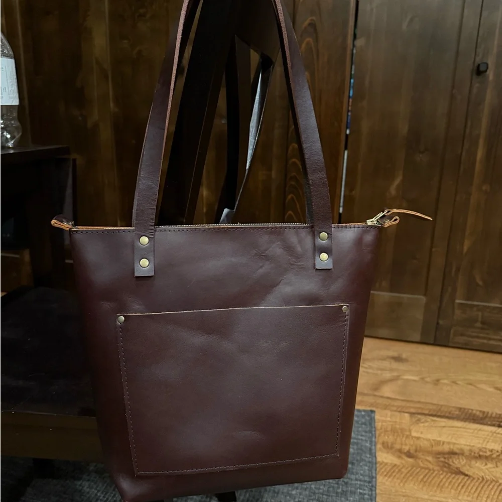 Portland leather small zip Elegant Brown Leather Tote Bag - Picture 8 of 11